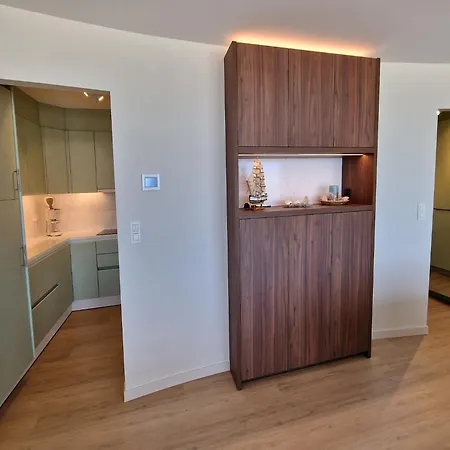 Horizon 0501 Located On The Sea Apartment